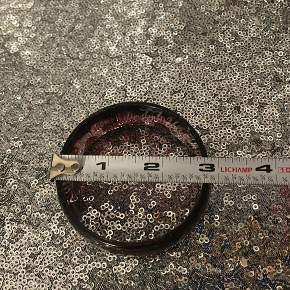 Purple acrylic bangle - Picture 2 of 2